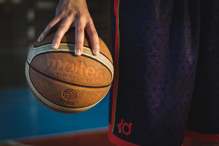 Betting on Basketball Anytime, Anywhere with SSExchange
